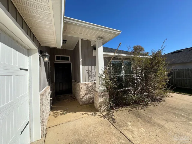 $2,100 | 4406 Thistle Pine Court, Milton, FL 32571