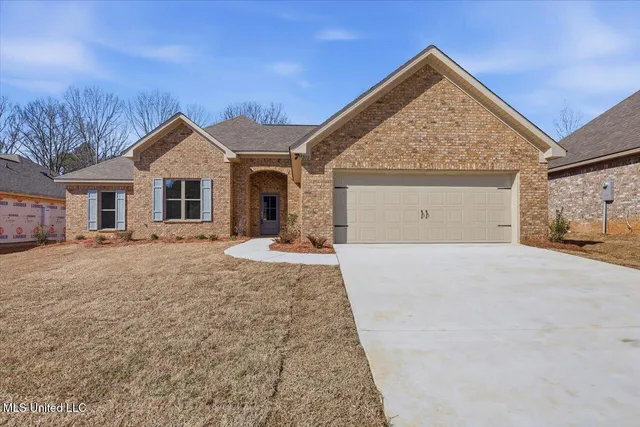 $312,000 | 212 Anderson Oaks Drive, Pearl, MS 39208