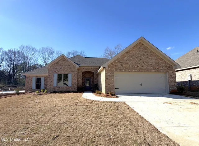 $312,000 | 212 Anderson Oaks Drive, Pearl, MS 39208