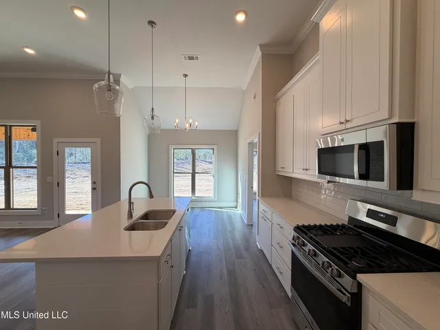 $312,000 | 212 Anderson Oaks Drive, Pearl, MS 39208