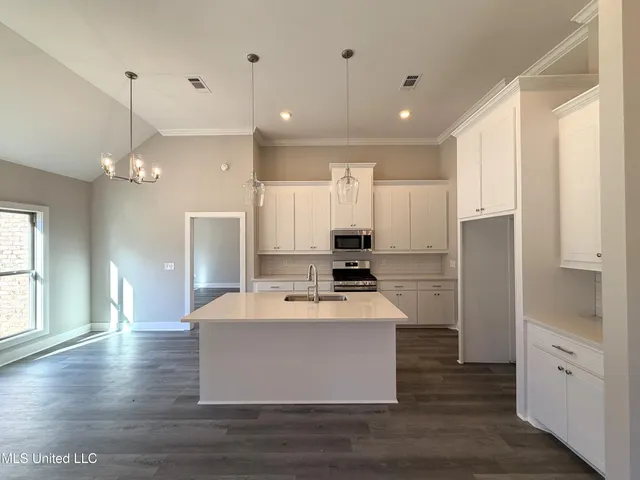 $312,000 | 212 Anderson Oaks Drive, Pearl, MS 39208