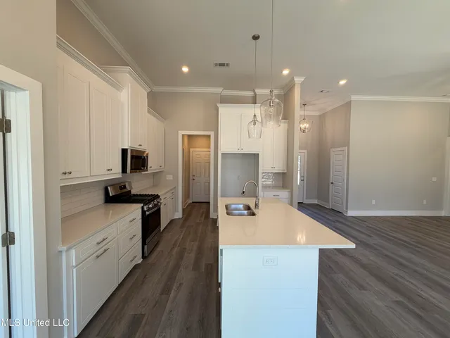 $312,000 | 212 Anderson Oaks Drive, Pearl, MS 39208