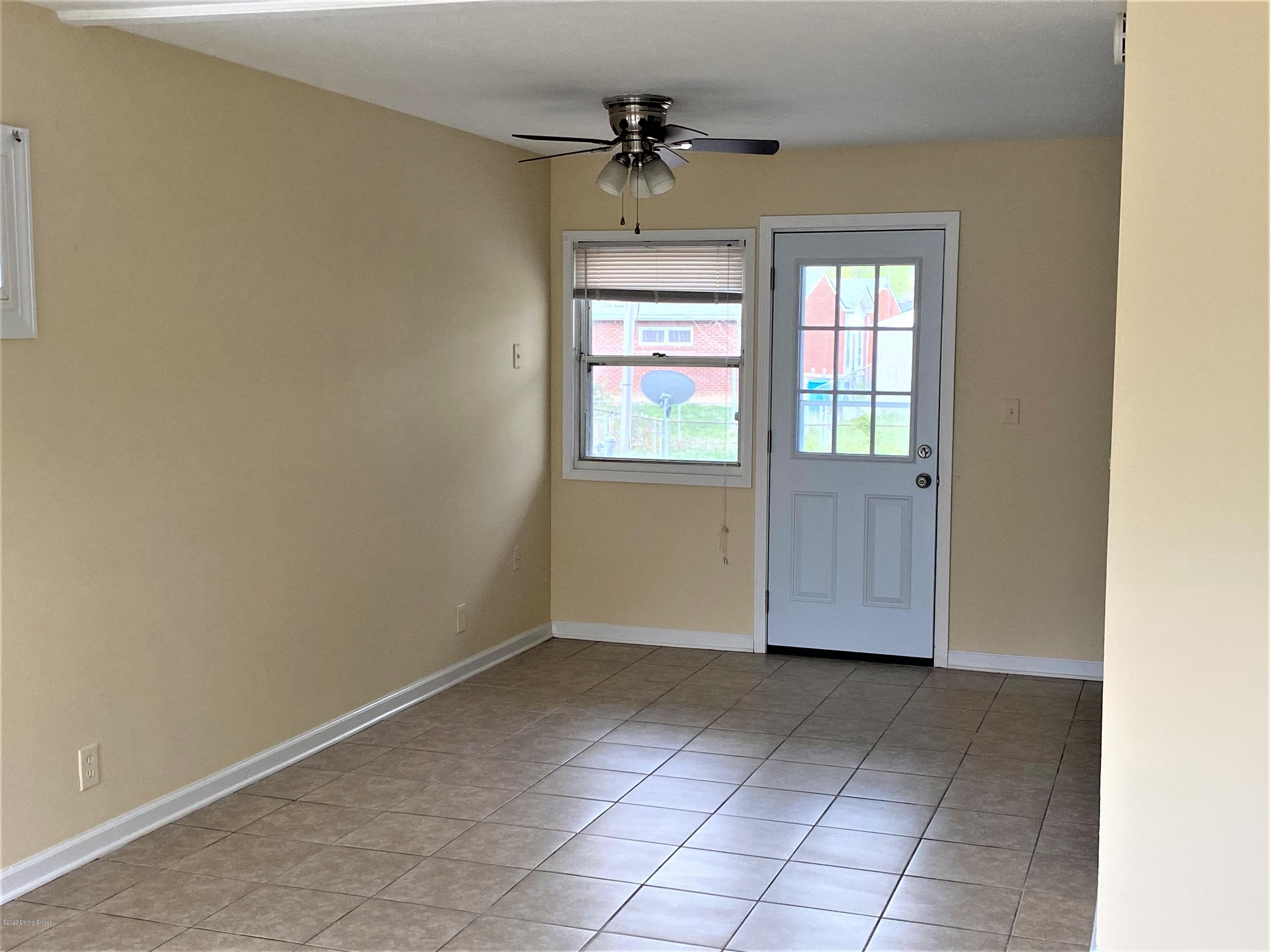 310 Mac Brae Road Louisville, KY 40214 - Photo 5 of 17 IMG_2820 (2)