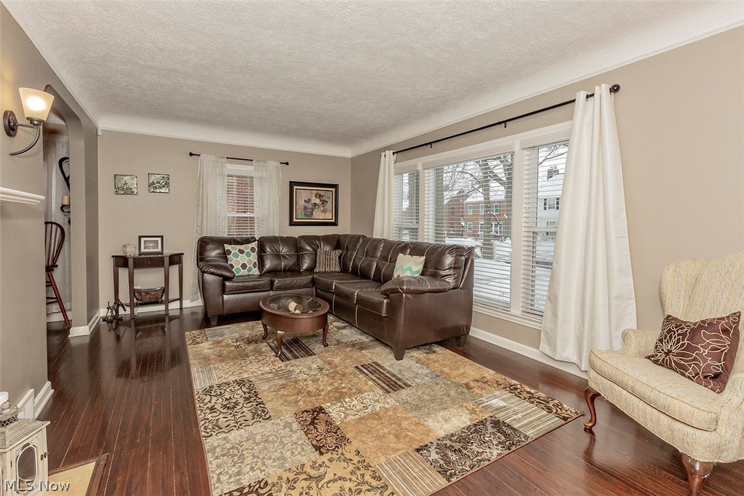 3886 Bethany Road Cleveland, OH 44118 - Photo 6 of 35