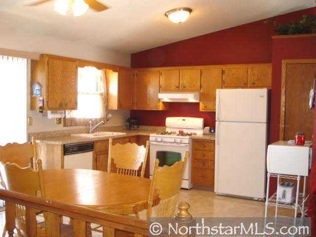 4918 21st Avenue Northwest Rochester, MN 55901 - Photo 5 of 10