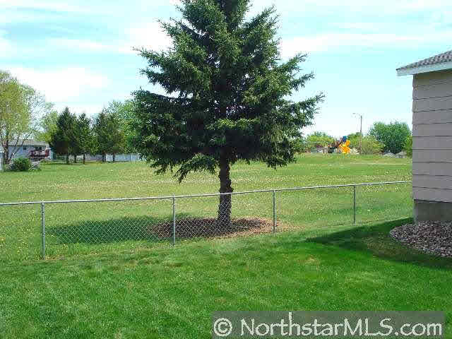 4918 21st Avenue Northwest Rochester, MN 55901 - Photo 9 of 10