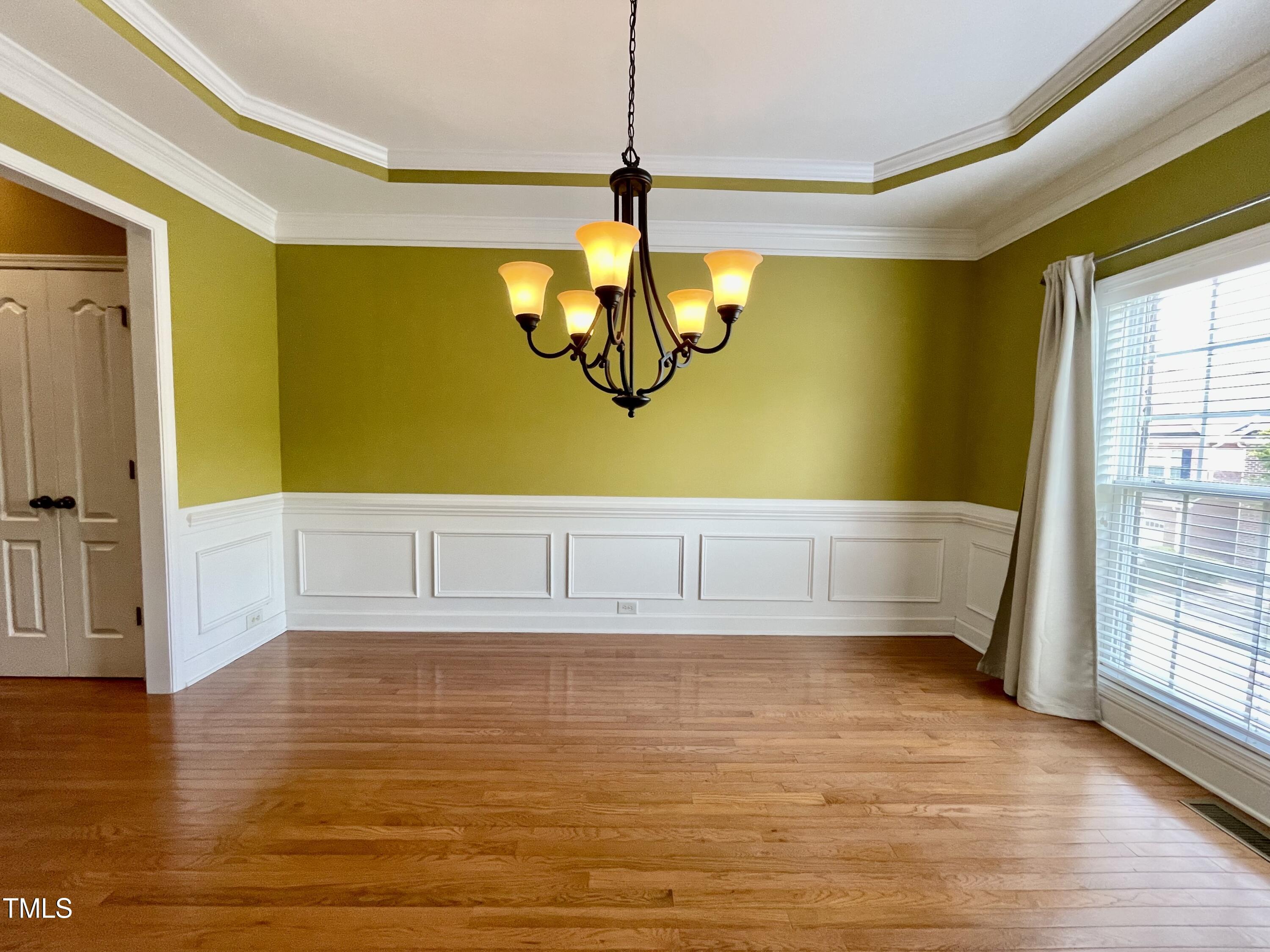 414 Weatherbrook Way Cary, NC 27513 - Photo 4 of 41 IMG-2487