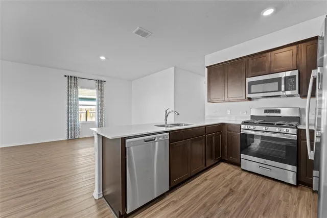 $239,950 | 633 Halfmoon Drive, Lockhart, TX 78644