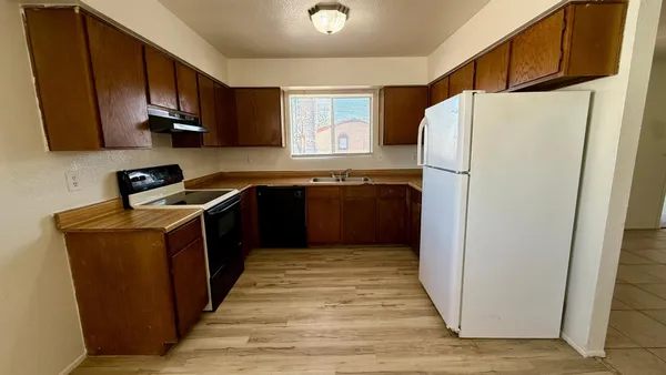$1,100 | 3128 East Cicero Street, Unit 202, Mesa, AZ 85213