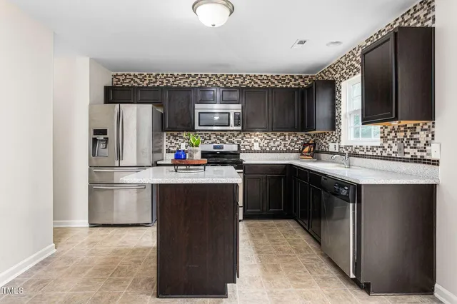 $335,500 | 2518 Macleod Street, Burlington, NC 27217