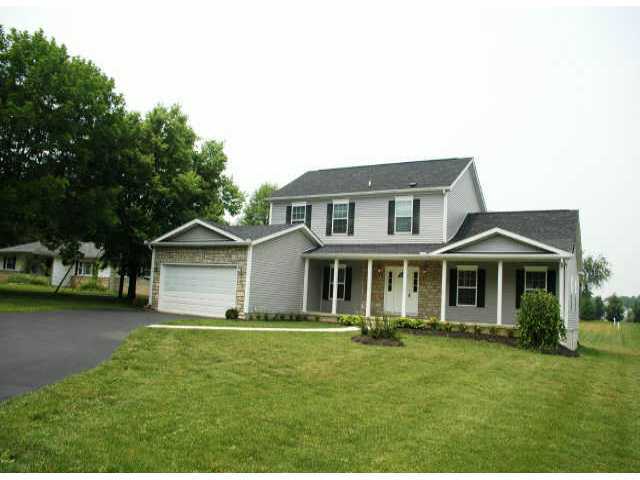 608 Hibbs Road Grove City, OH 43123 - Photo 1 of 5