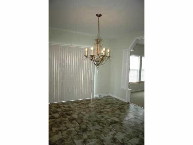608 Hibbs Road Grove City, OH 43123 - Photo 4 of 5