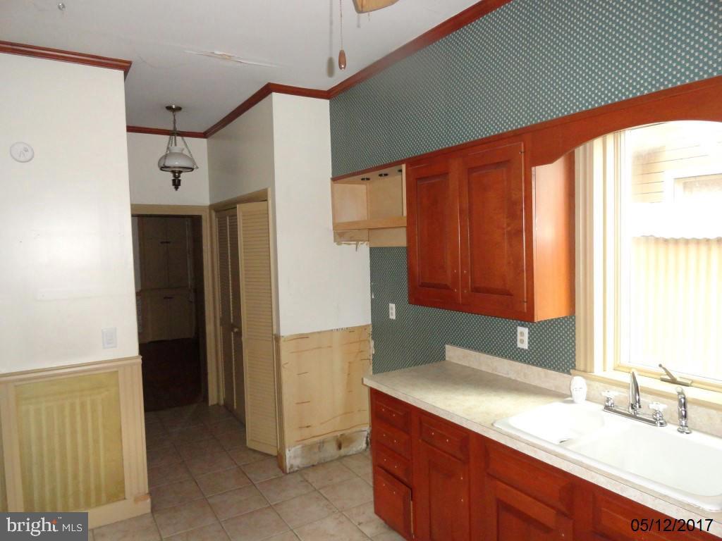 203 High Street Hanover, PA 17331 - Photo 8 of 20 Gallery Image 8