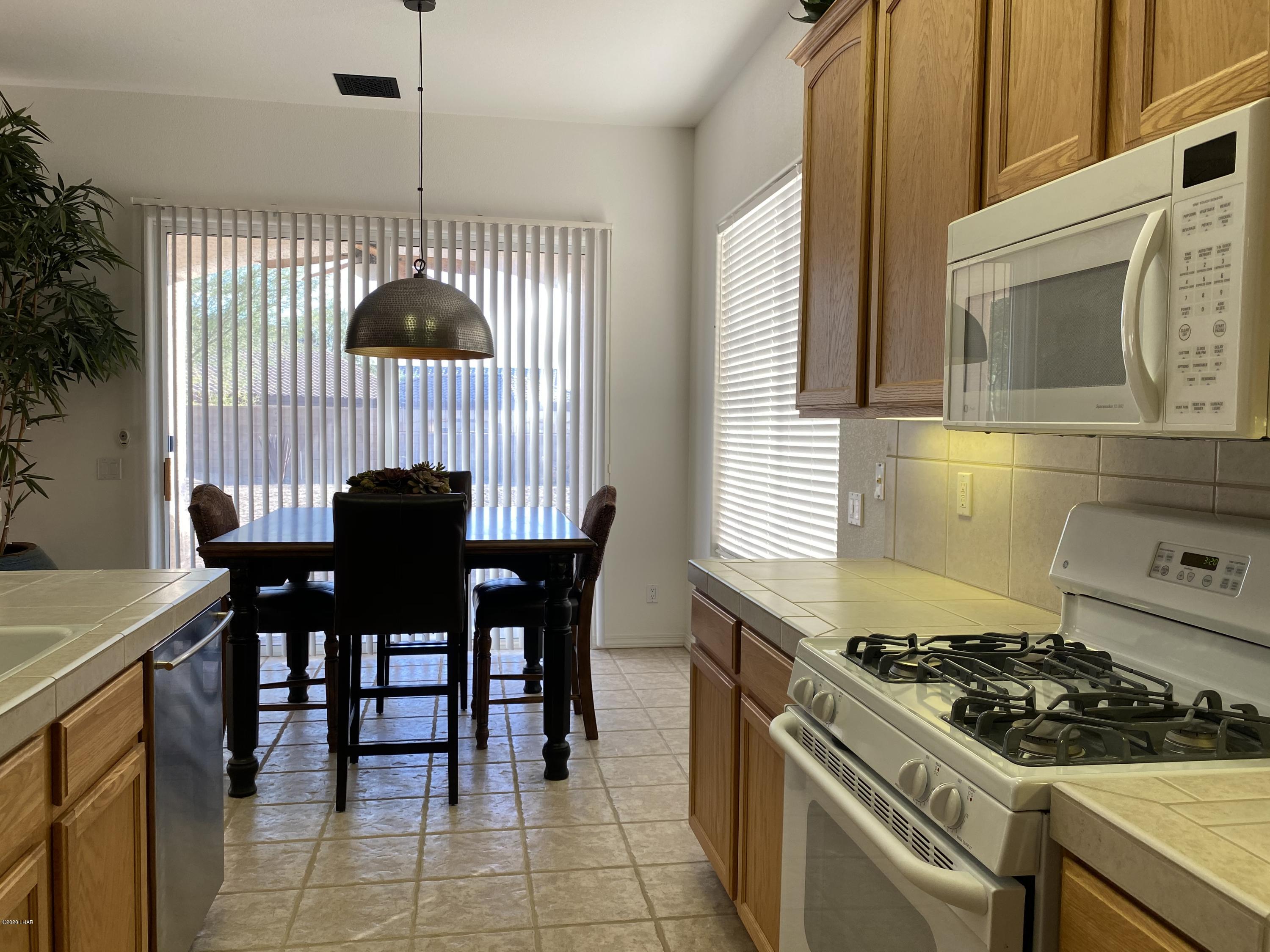 3806 Northgate Road Lake Havasu City, AZ 86404 - Photo 15 of 50 Convenient To Serve Meals & Snacks!