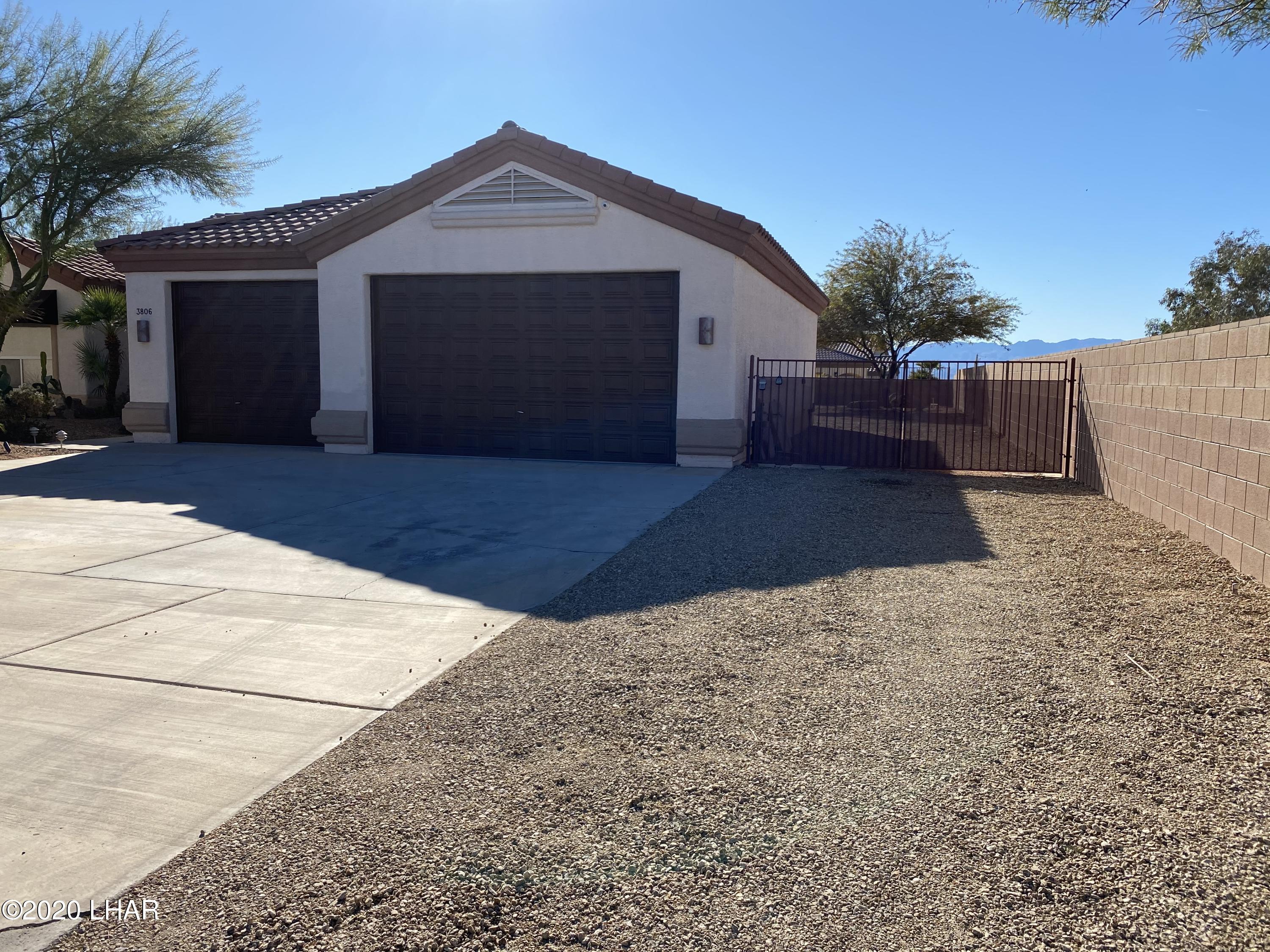 3806 Northgate Road Lake Havasu City, AZ 86404 - Photo 4 of 50 Side Parking!