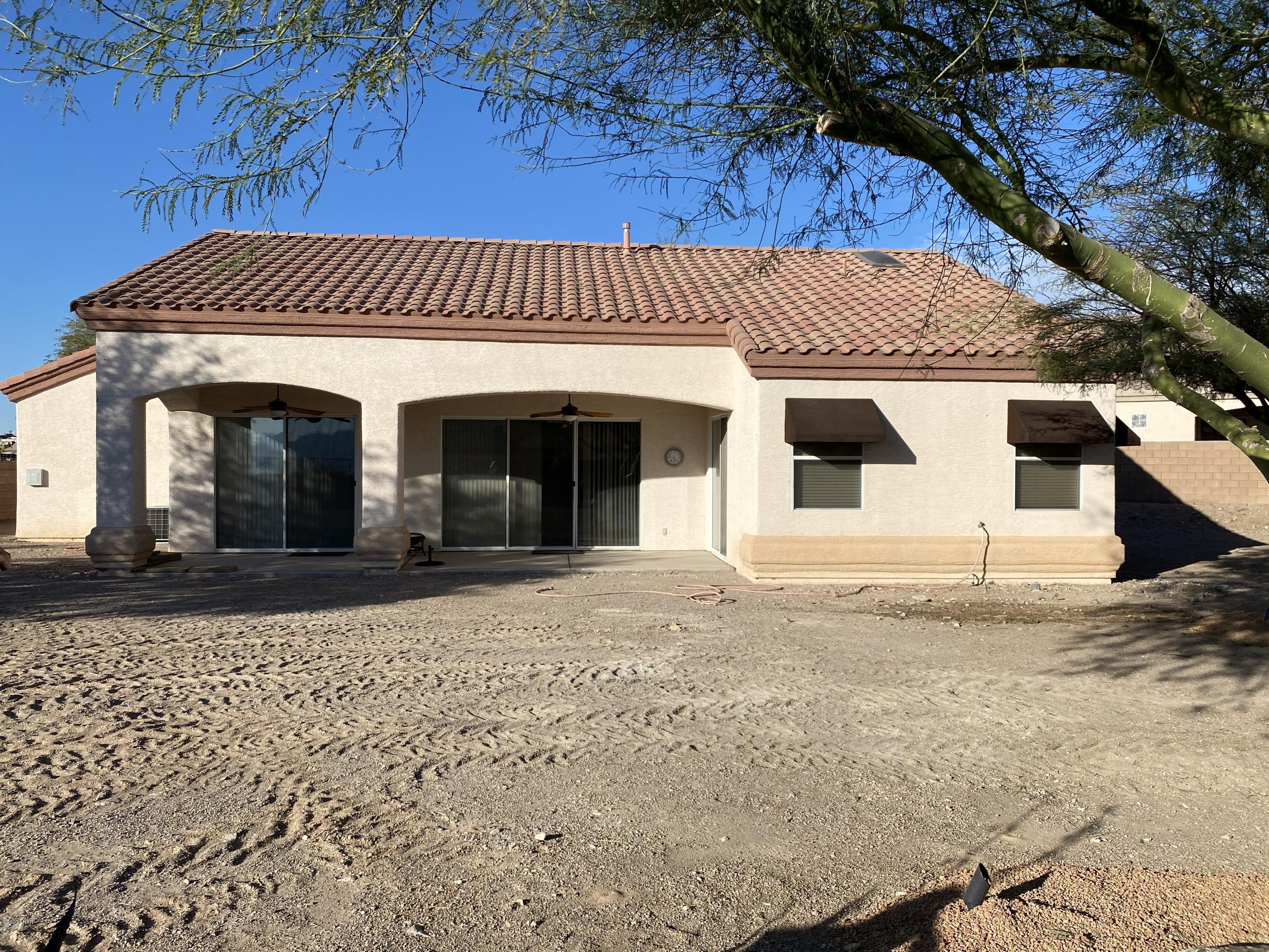 3806 Northgate Road Lake Havasu City, AZ 86404 - Photo 43 of 50 Let's Sit In The Backyard Under The Covered Patio!