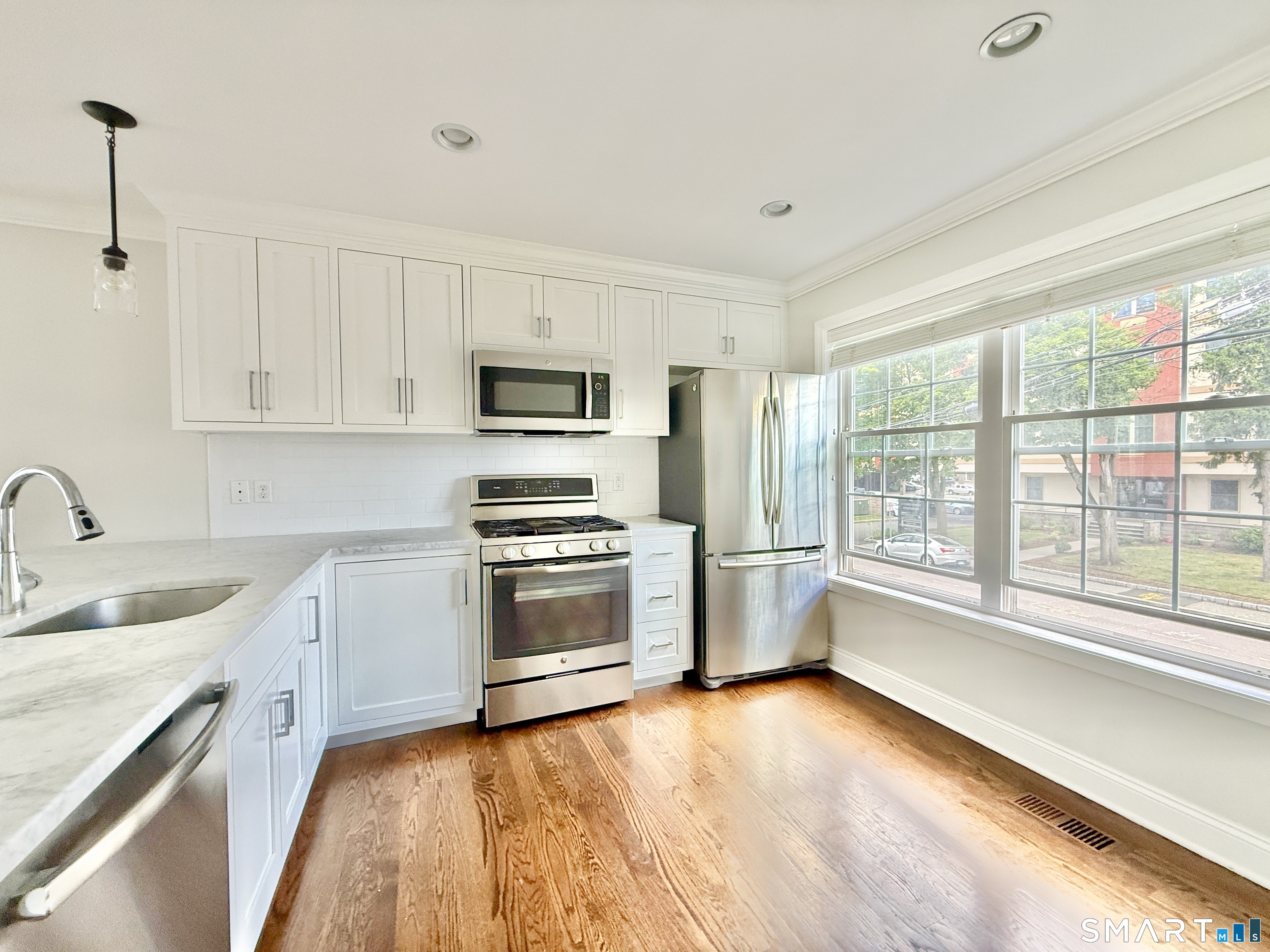20 3rd Street, Unit 4 Stamford, CT 06905 - Photo 12 of 33