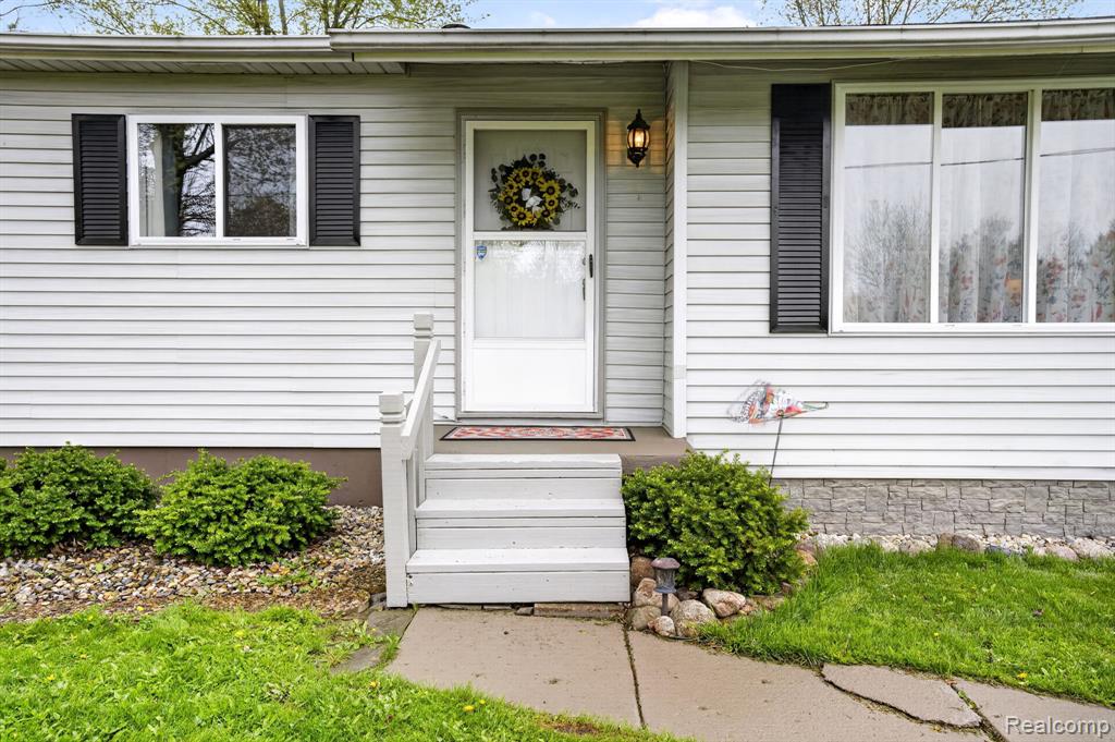 6401 North Webster Road Mount Morris, MI 48458 - Photo 2 of 59