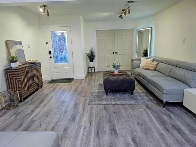 $2,150 | 7810 Creek View Drive, Rowlett, TX 75089