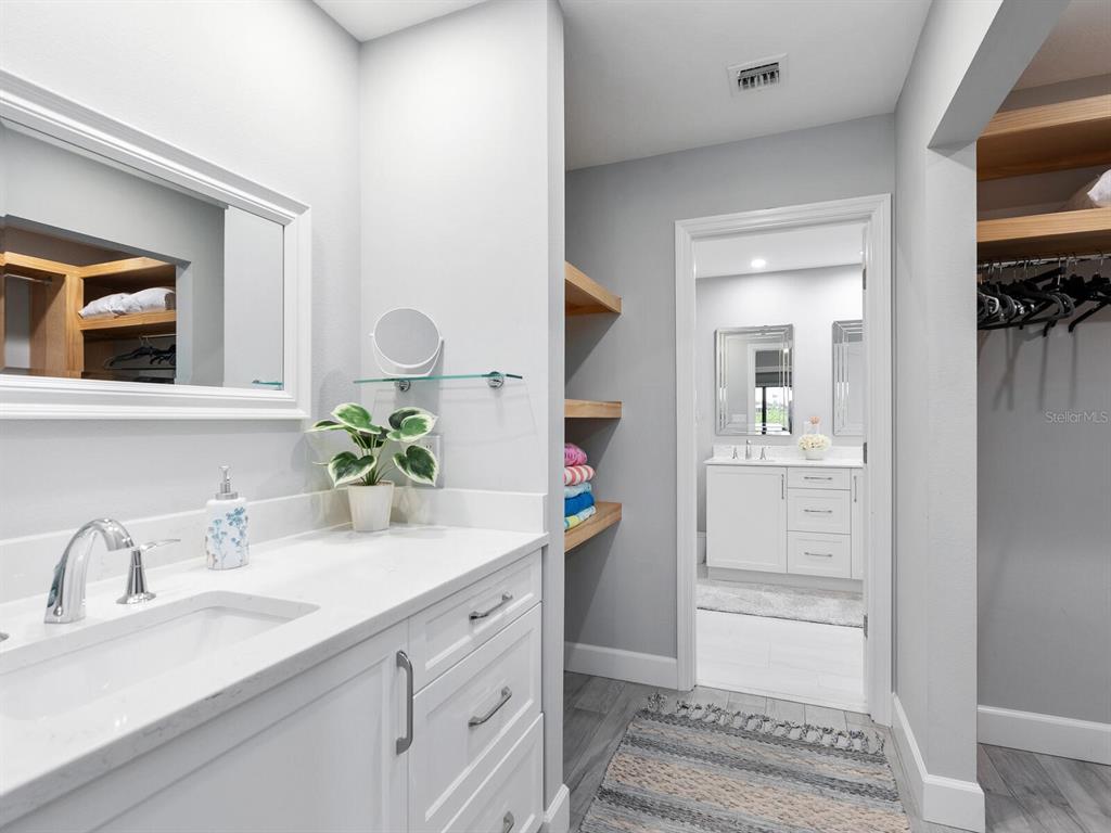 6281 Midnight Pass Road, Unit 6281 Sarasota, FL 34242 - Photo 21 of 61 Gallery Image 21