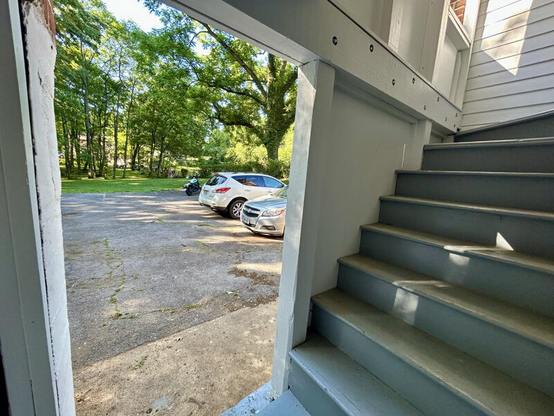 2703 Broad Street Northwest, Unit 6 Roanoke, VA 24012 - Photo 7 of 19 a view of entryway