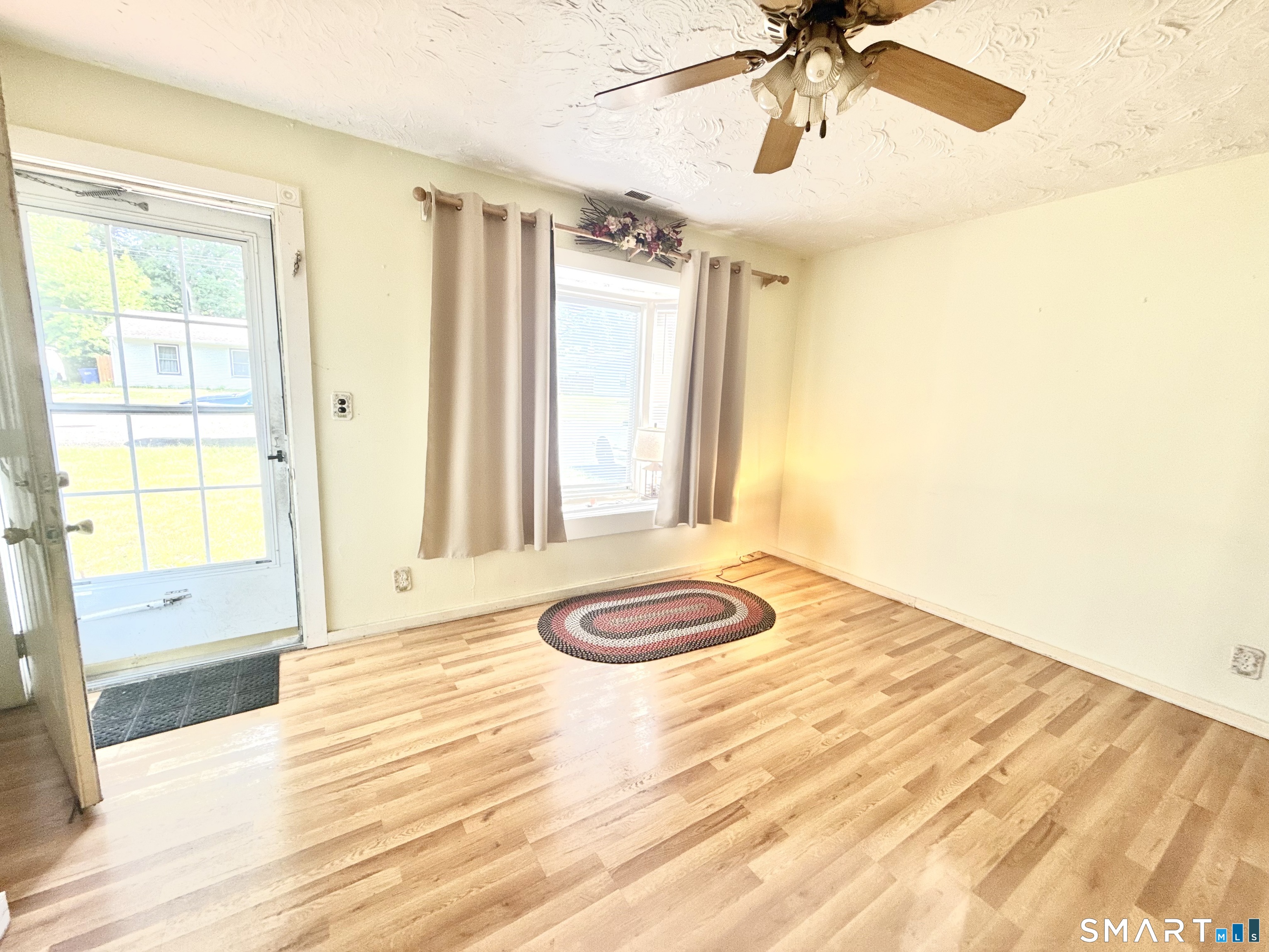 3 Charters Road Ansonia, CT 06401 - Photo 2 of 15