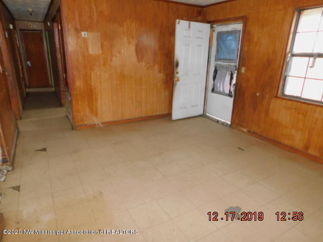 1424 Ponderosa Road Lambert, MS 38643 - Photo 3 of 14 DSCN7260