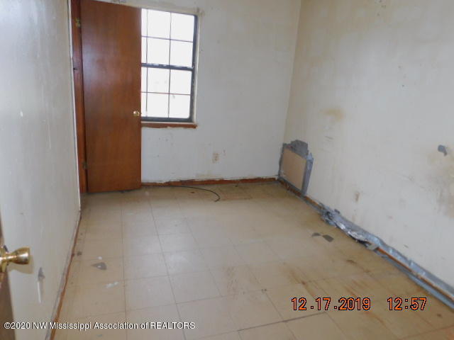 1424 Ponderosa Road Lambert, MS 38643 - Photo 6 of 14 DSCN7267