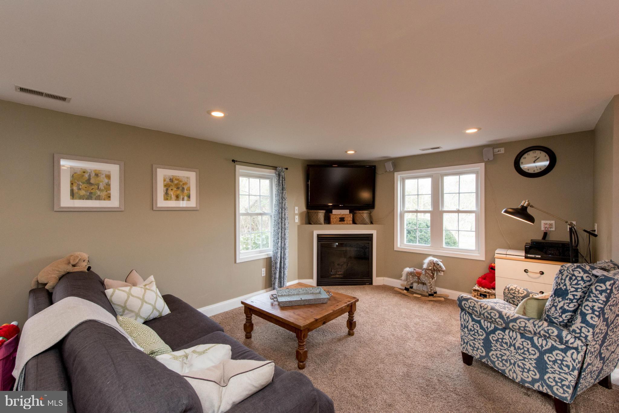 1112 Bennett Point Road Grasonville, MD 21638 - Photo 3 of 29 Family Room