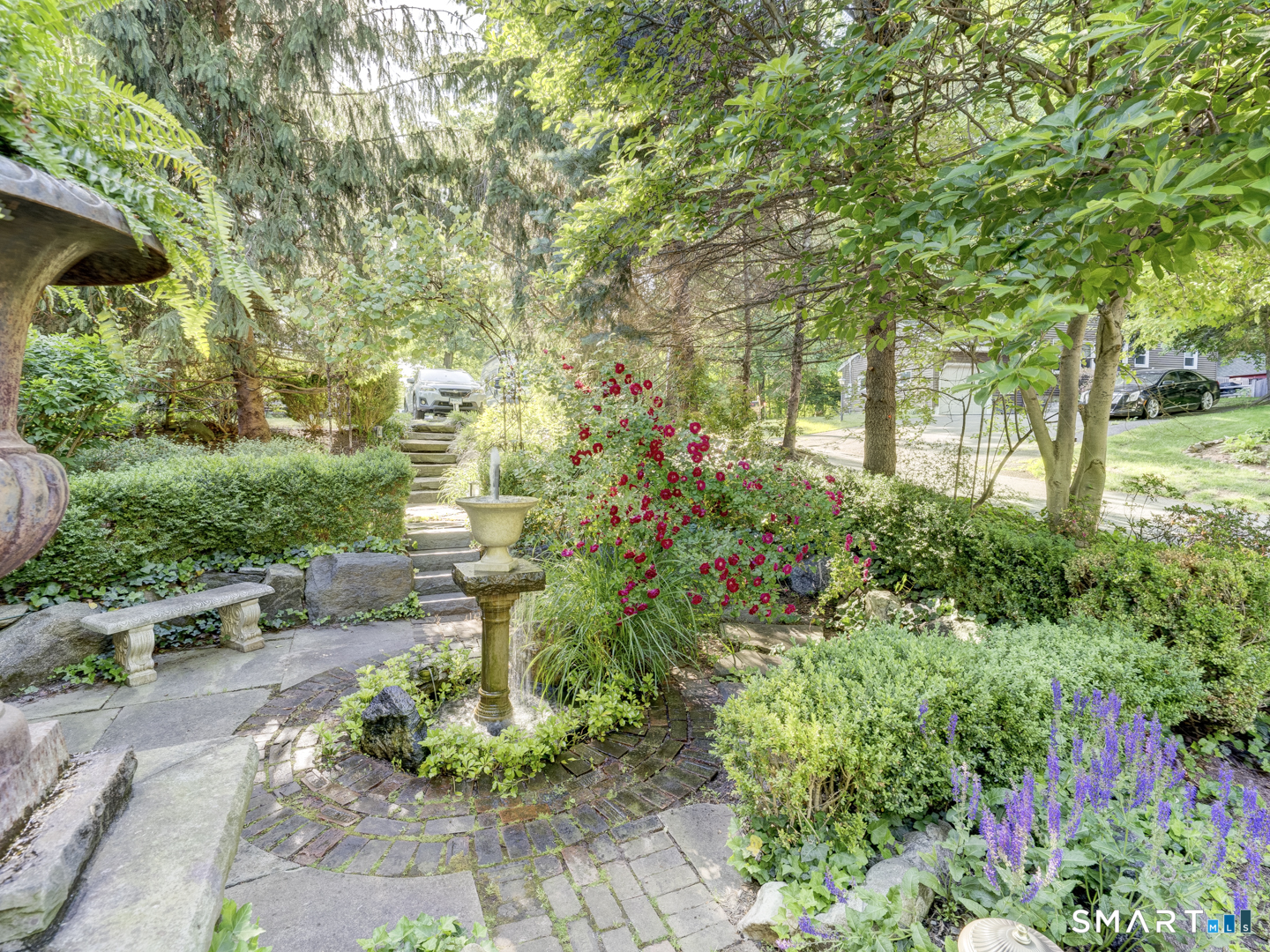 20 Hampton Trail Wallingford, CT 06492 - Photo 2 of 39