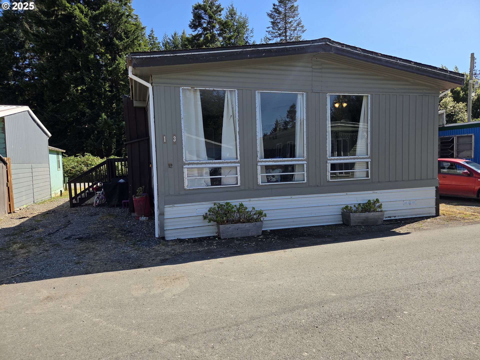 95691 Saunders Creek Road, Unit 13 Gold Beach, OR 97444 - Photo 14 of 27