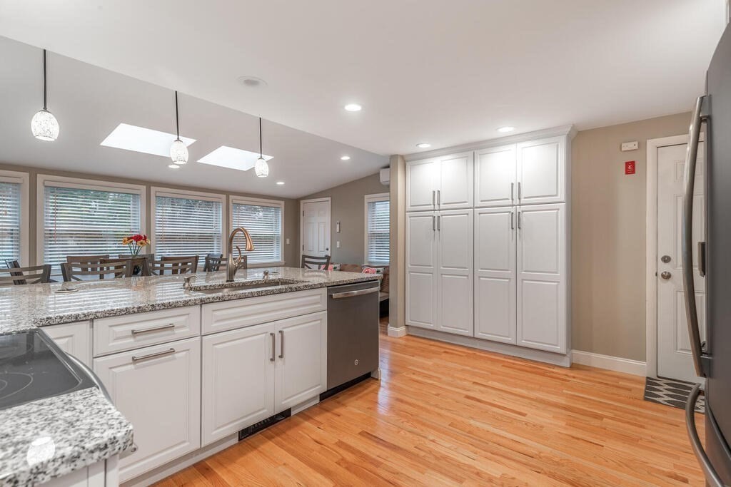 59 Hathaway Circle Arlington, MA 02476 - Photo 9 of 30