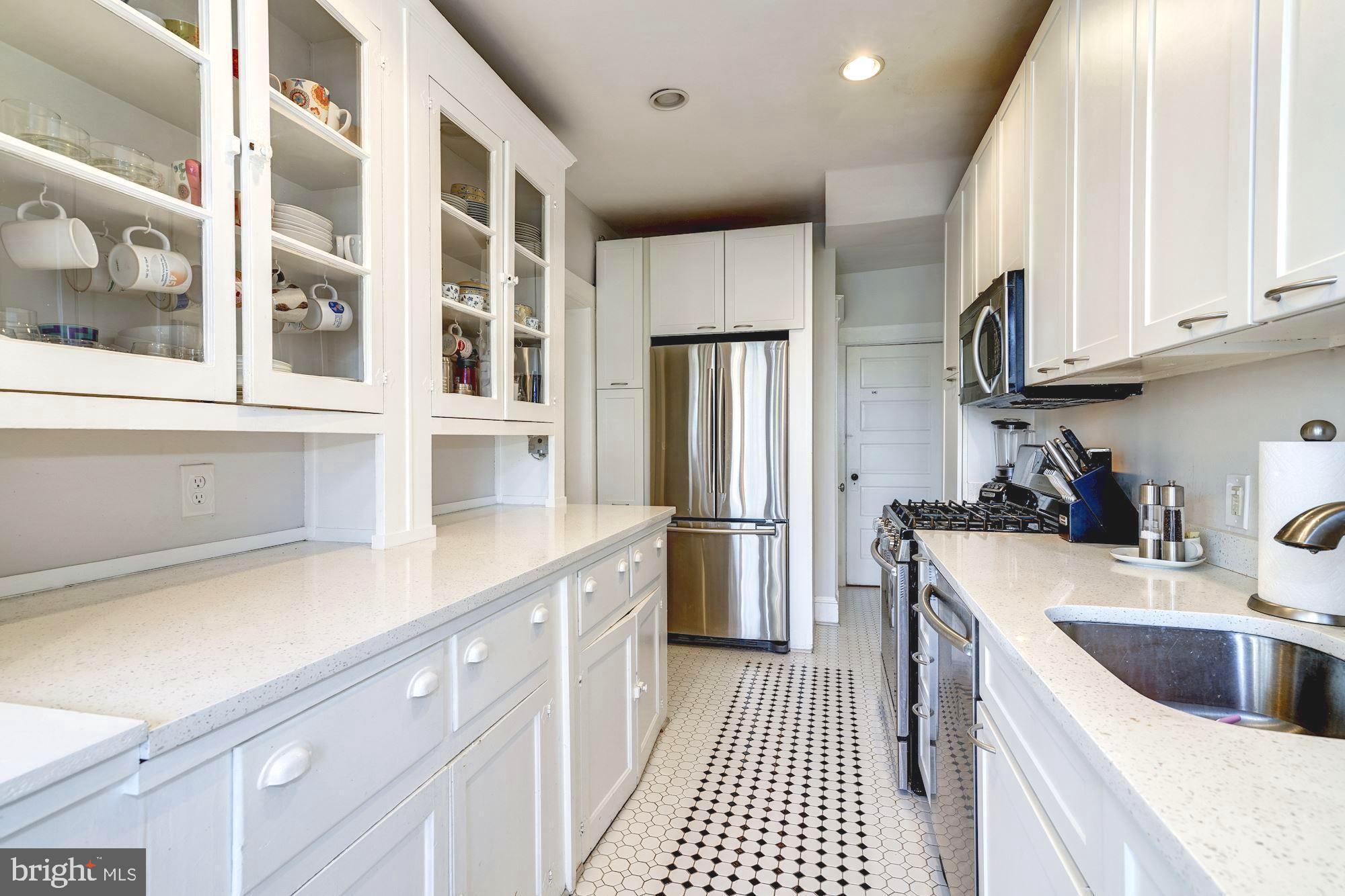 3411 R Street Northwest Washington, DC 20007 - Photo 14 of 32