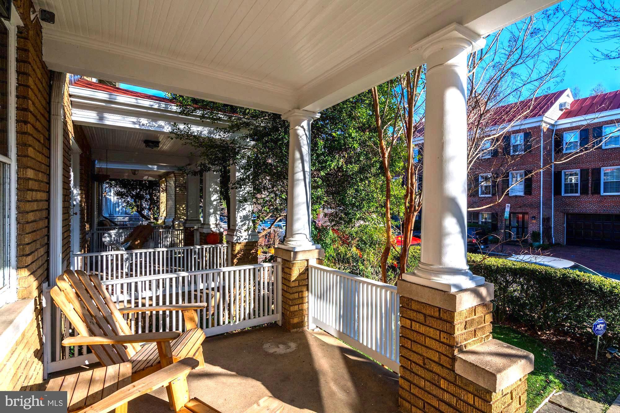 3411 R Street Northwest Washington, DC 20007 - Photo 3 of 32