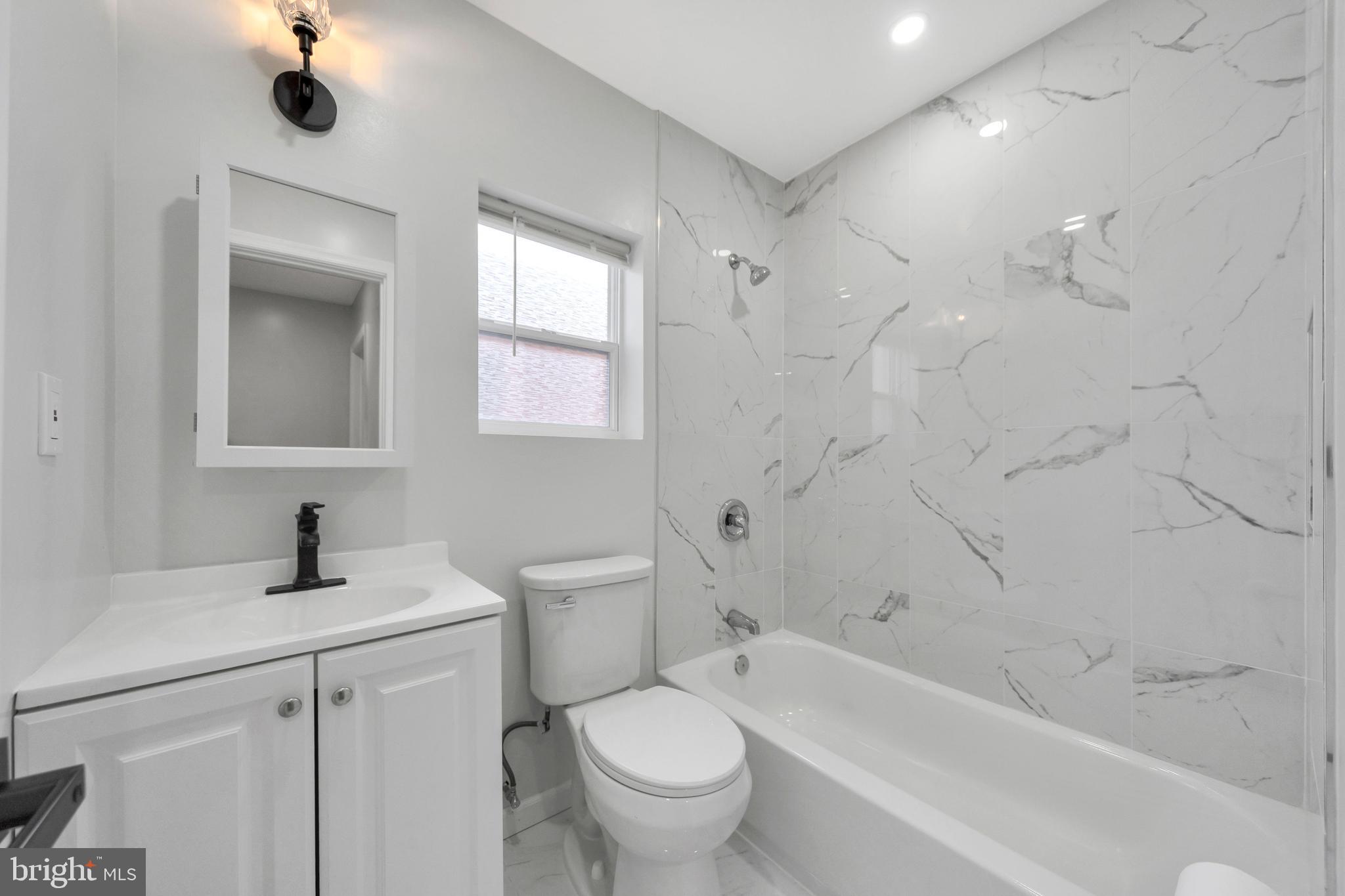 1119 Thomas Street Chester, PA 19013 - Photo 12 of 28