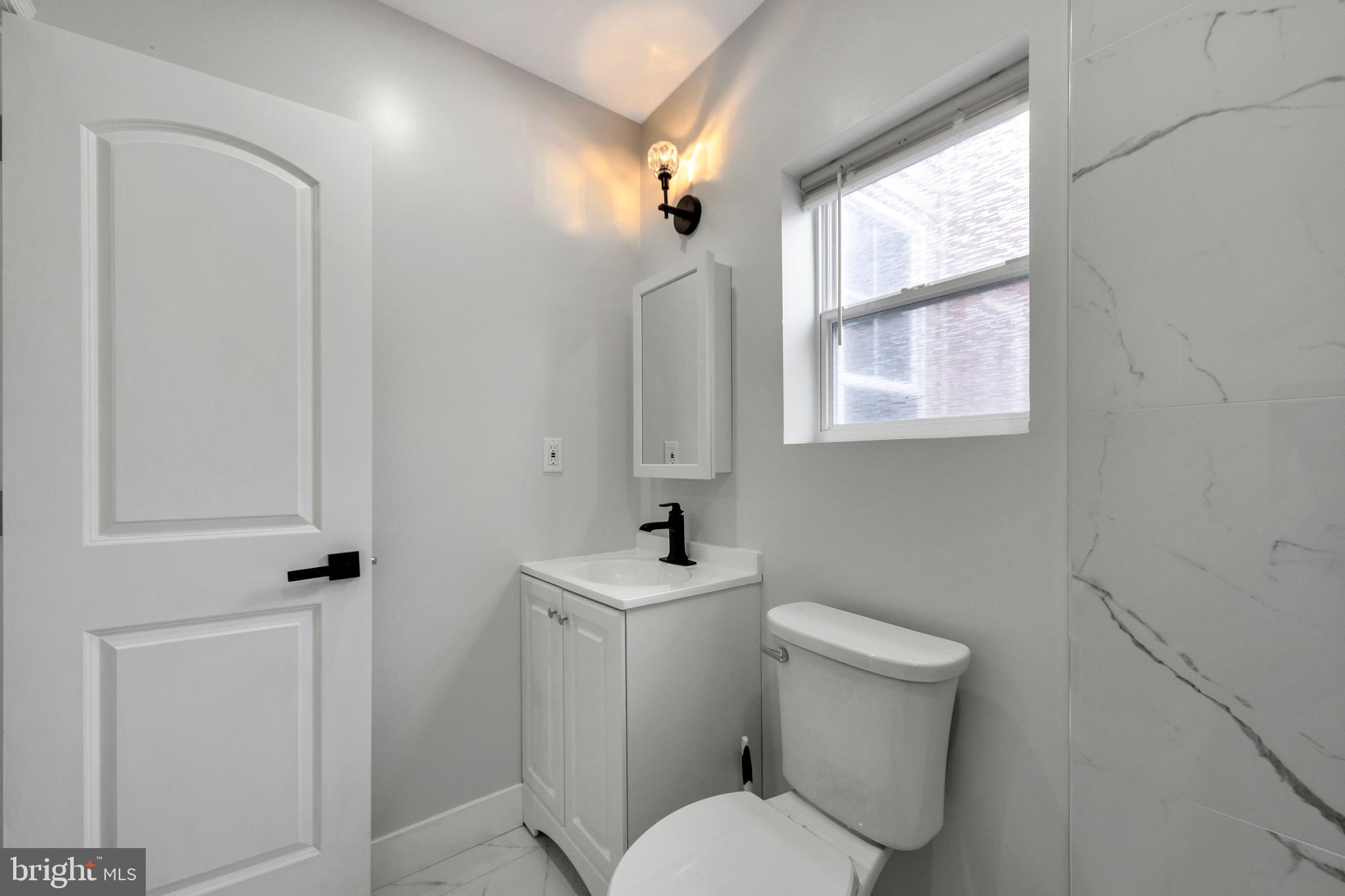 1119 Thomas Street Chester, PA 19013 - Photo 13 of 28