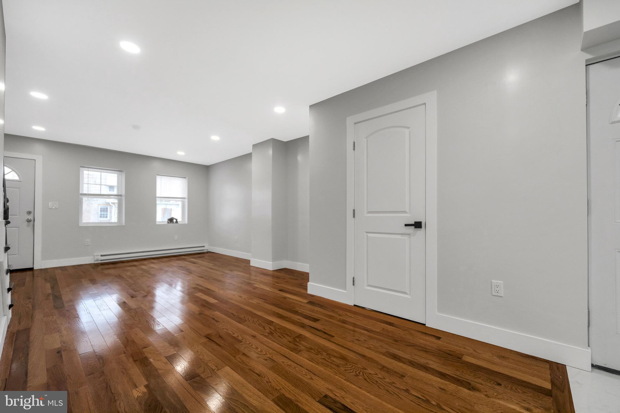 1119 Thomas Street Chester, PA 19013 - Photo 3 of 28