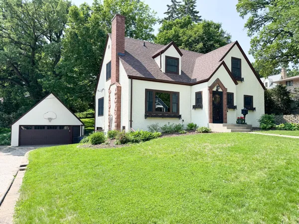 $262,000 | 531 West Summit Avenue, Fergus Falls, MN 56537