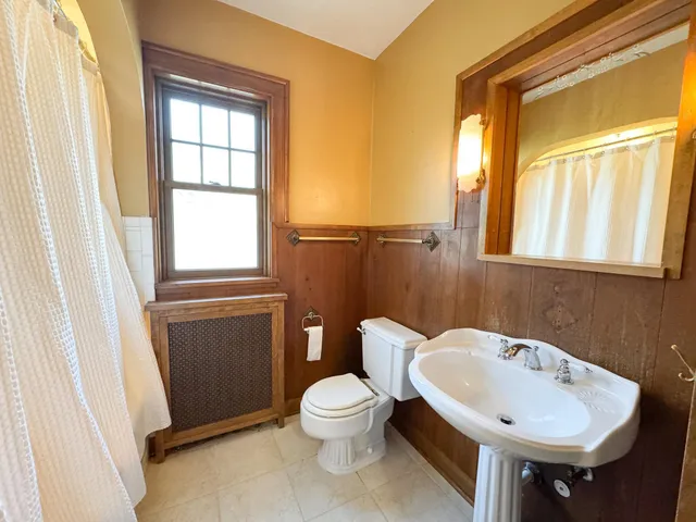 $274,900 | 531 West Summit Avenue, Fergus Falls, MN 56537