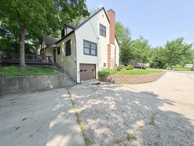 $274,900 | 531 West Summit Avenue, Fergus Falls, MN 56537