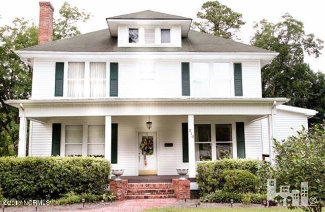 210 Raleigh Road Wallace, NC 28466 - Photo 2 of 23 Southern Charm Large Front Porch
