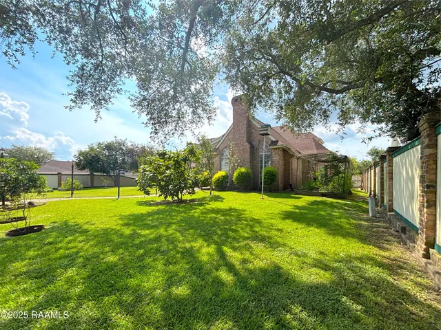 $695,000 | 1 Marquis Manor, Morgan City, LA 70380