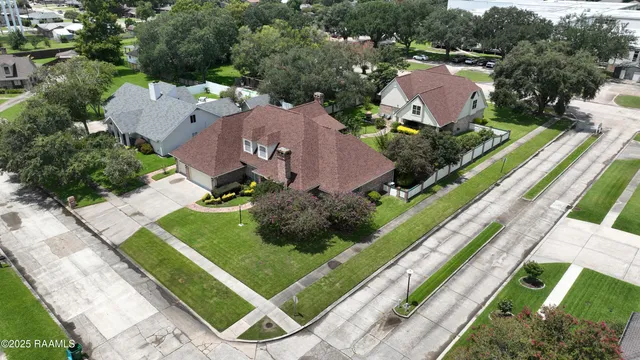 $695,000 | 1 Marquis Manor, Morgan City, LA 70380