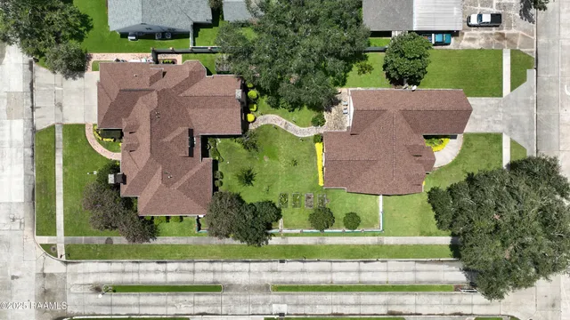 $695,000 | 1 Marquis Manor, Morgan City, LA 70380