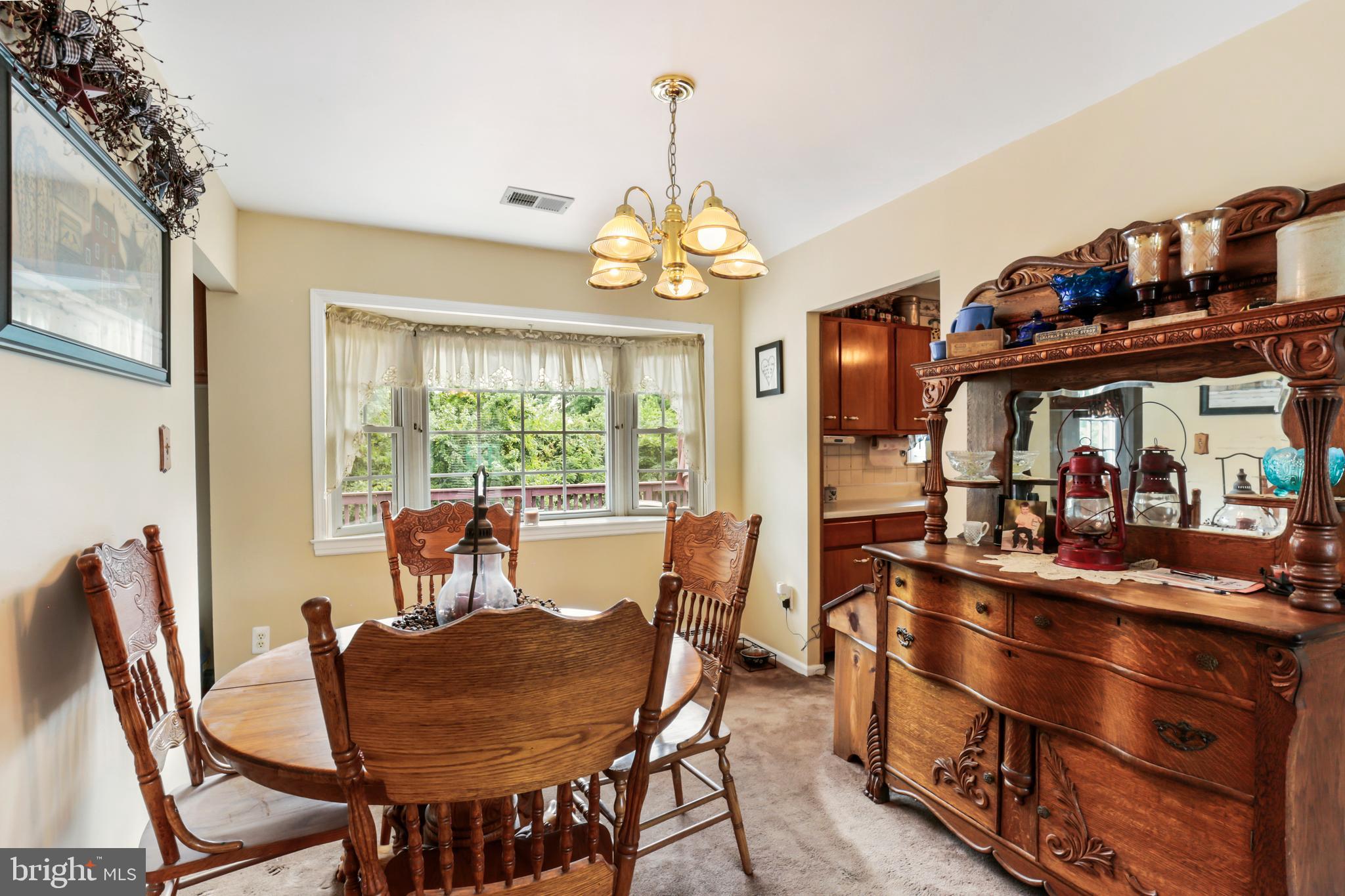 902 West Redwood Road Sterling, VA 20164 - Photo 11 of 19 Gallery Image 11