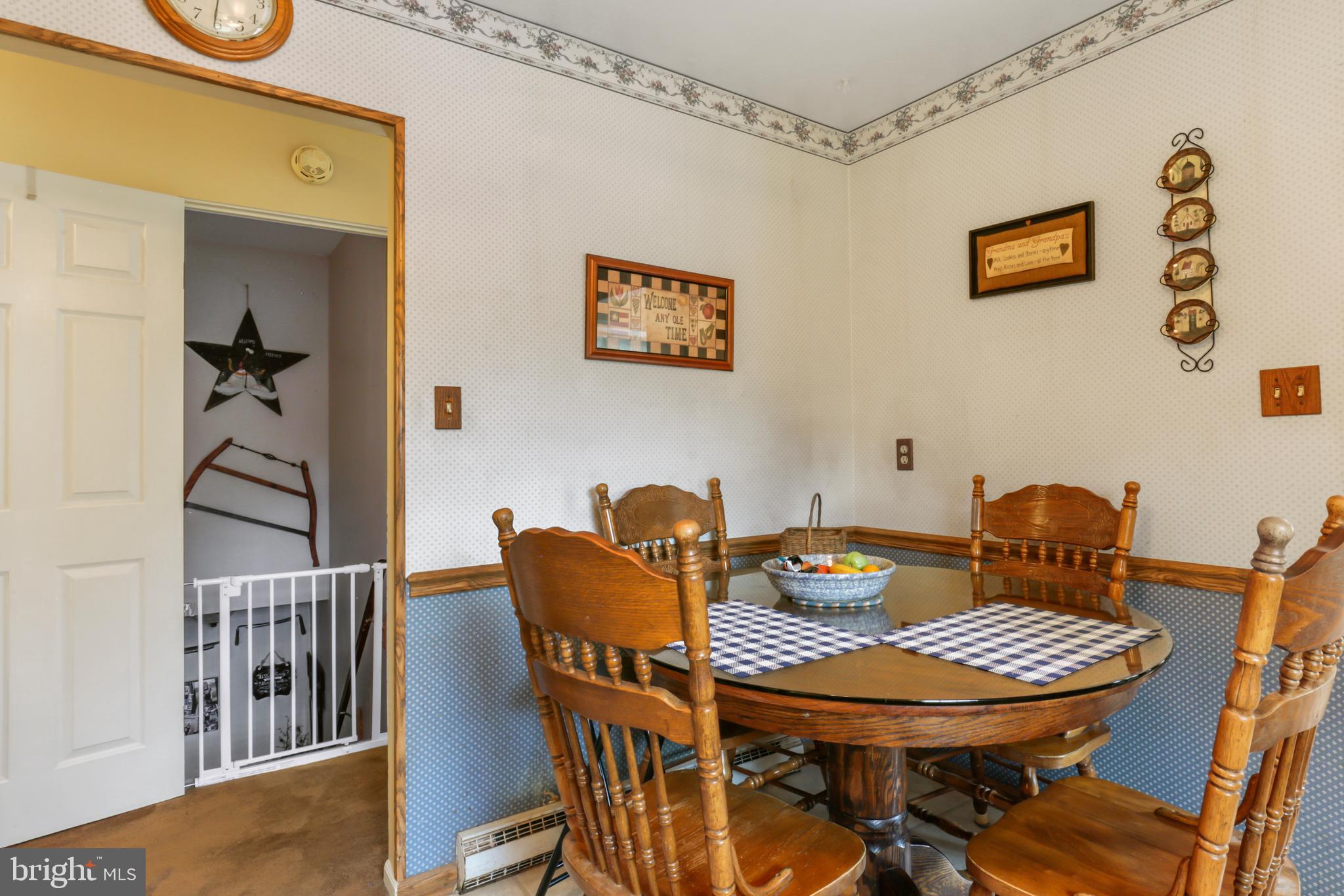 902 West Redwood Road Sterling, VA 20164 - Photo 12 of 19 Gallery Image 12