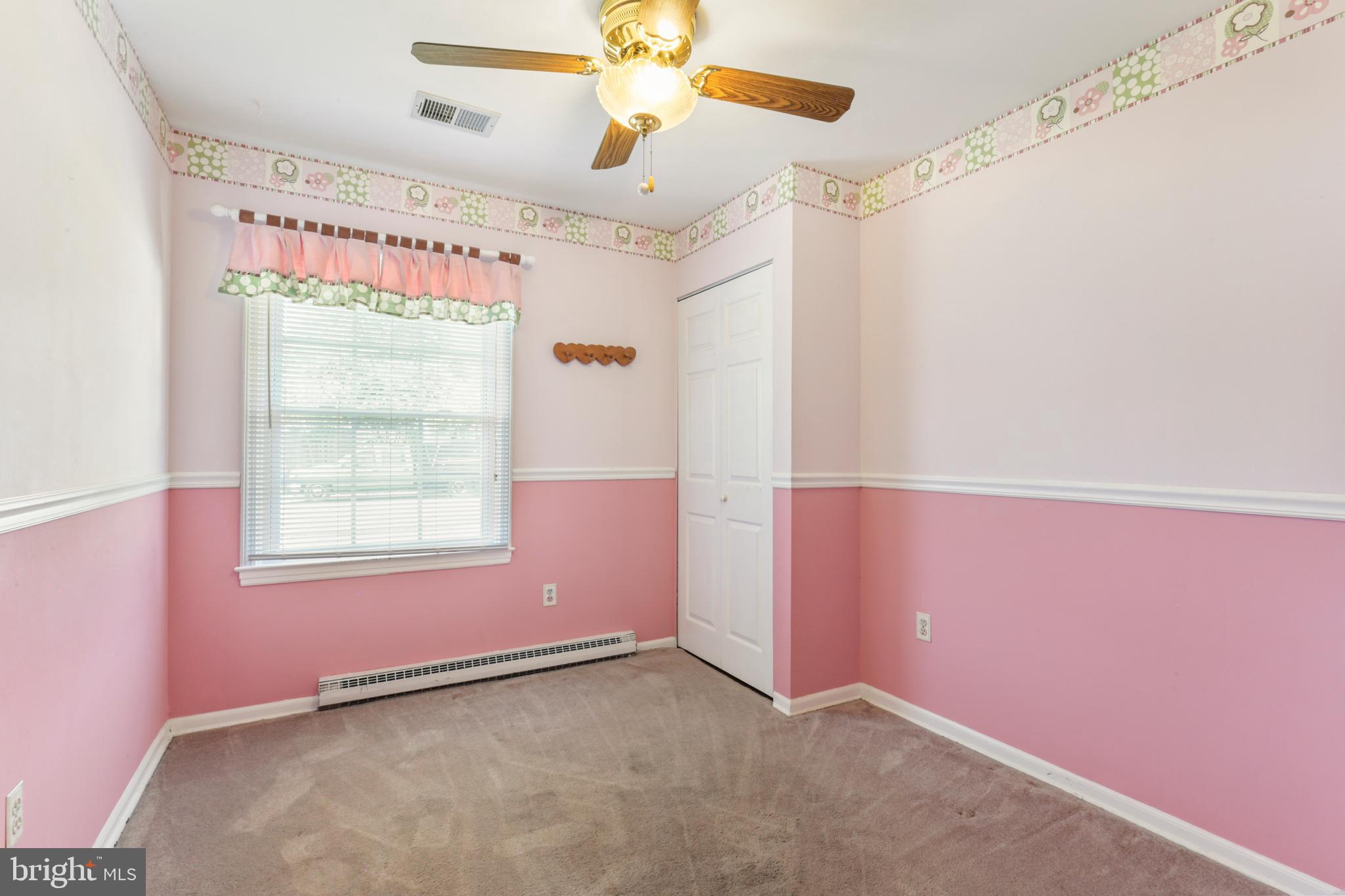 902 West Redwood Road Sterling, VA 20164 - Photo 17 of 19 Gallery Image 17