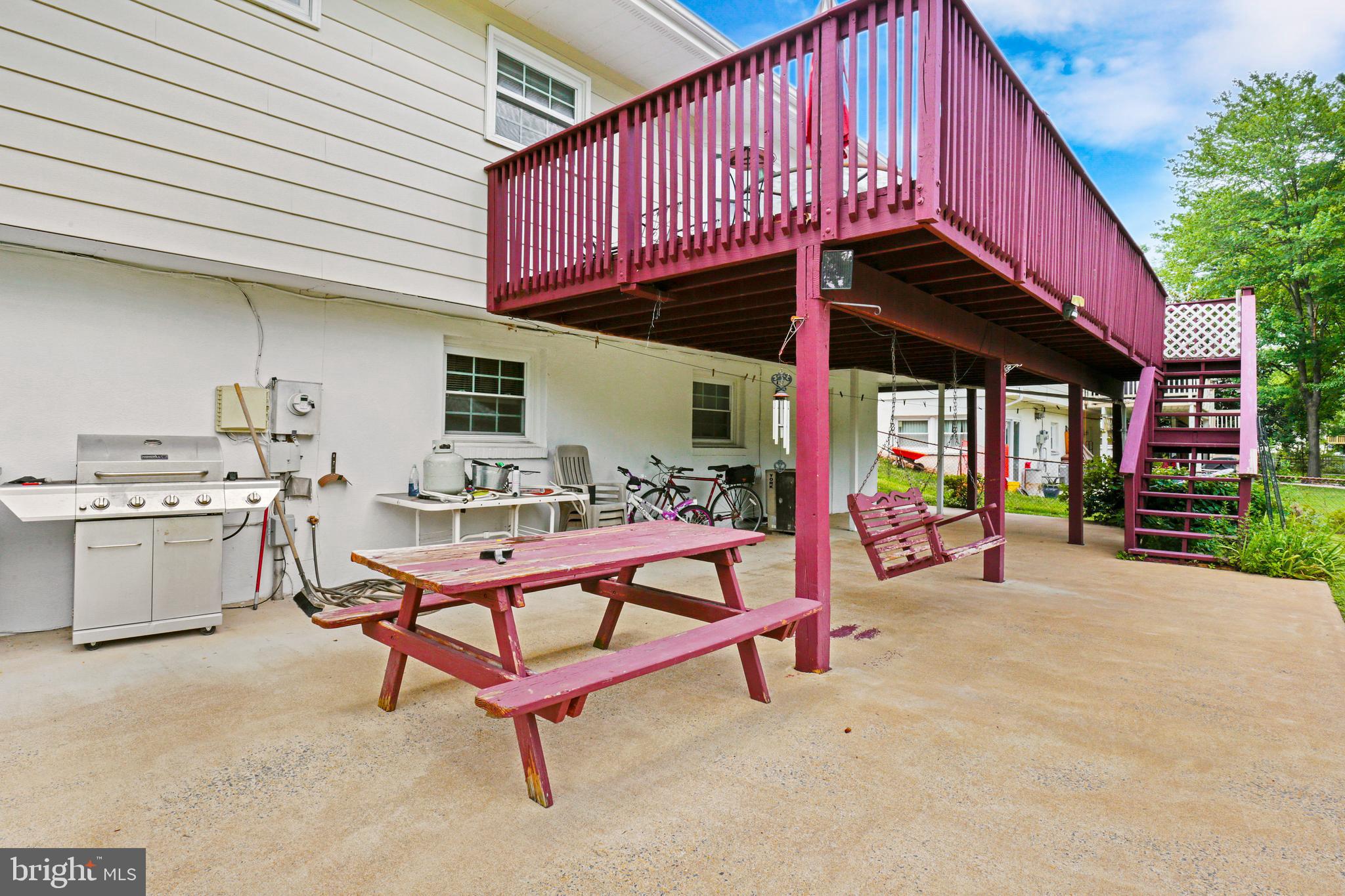 902 West Redwood Road Sterling, VA 20164 - Photo 18 of 19 Gallery Image 18