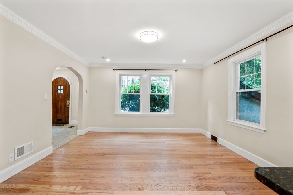 45 Alberta Road Brookline, MA 02467 - Photo 13 of 36