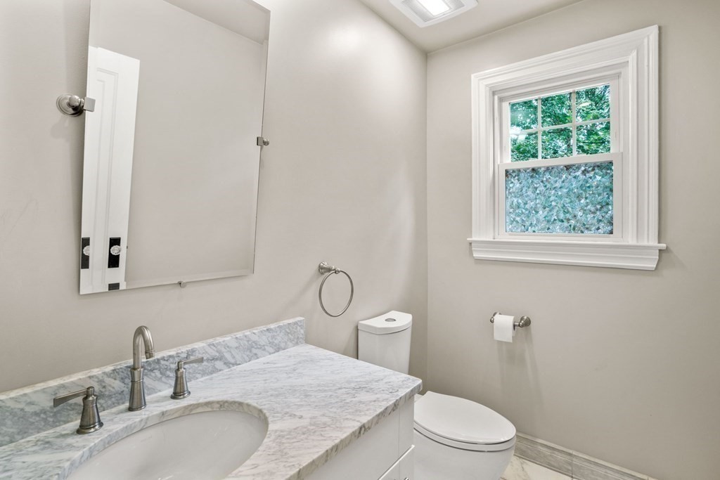 45 Alberta Road Brookline, MA 02467 - Photo 15 of 36